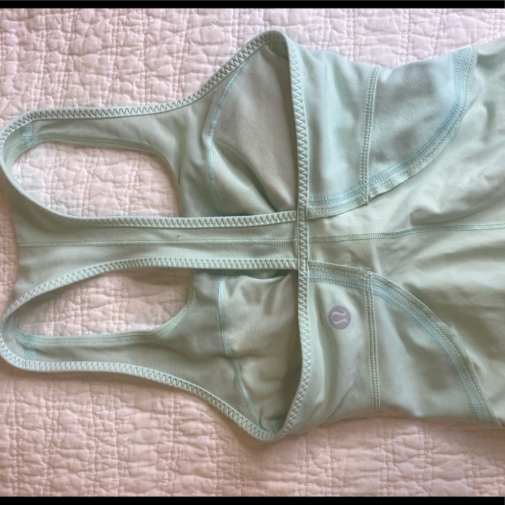LULULEMON size 2 tank